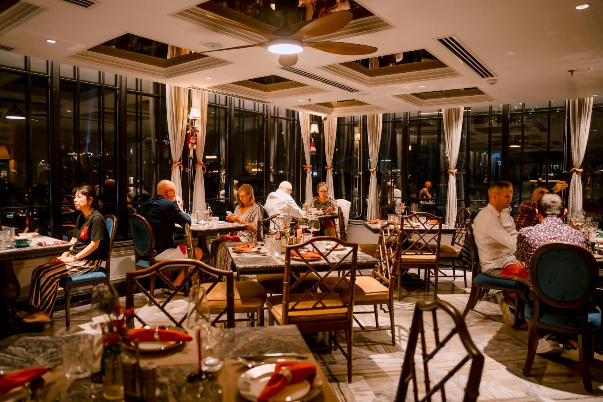 Grand Hotel Du Lac Ανόι Εξωτερικό φωτογραφία The restaurant