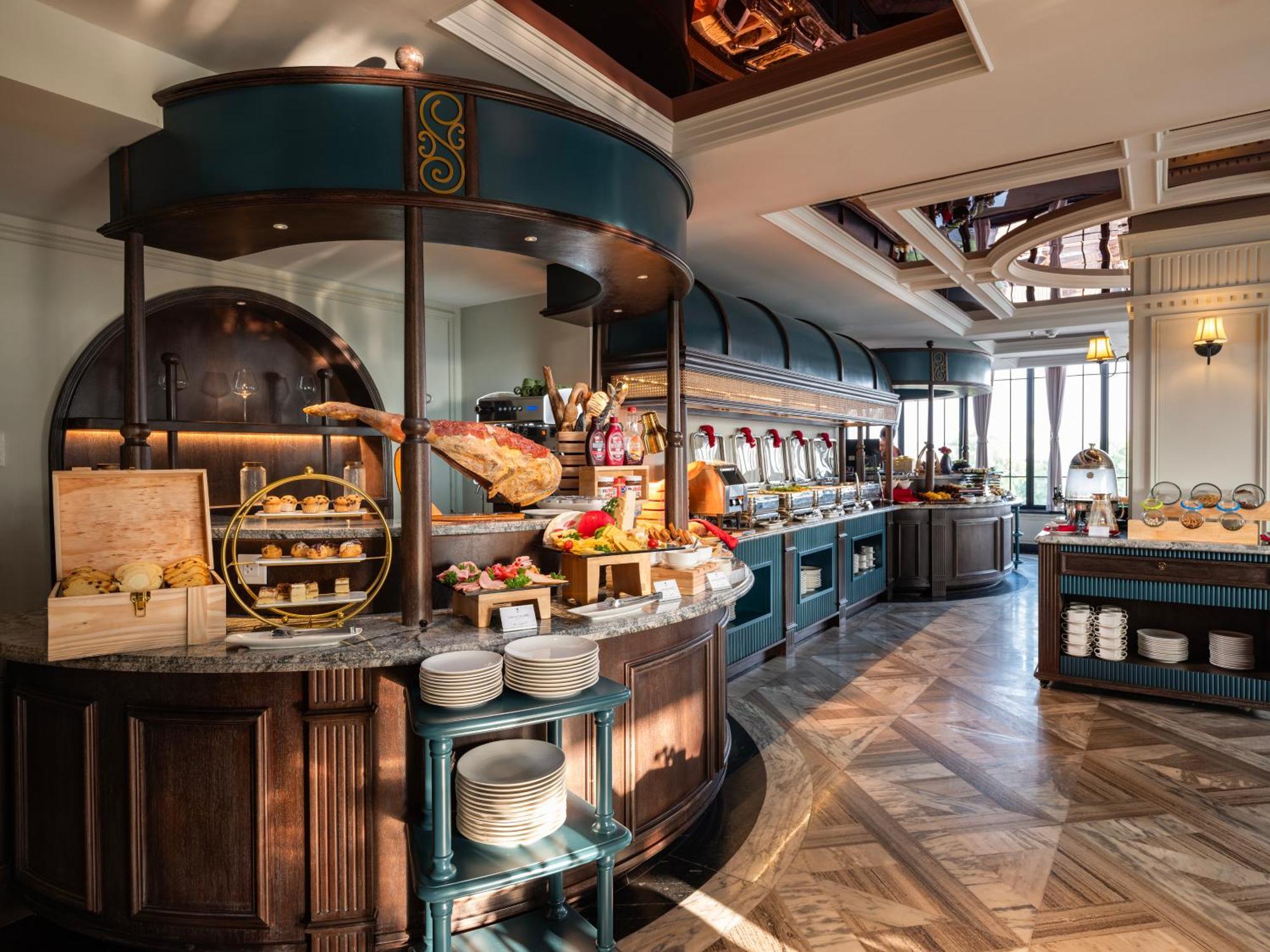 Grand Hotel Du Lac Ανόι Εξωτερικό φωτογραφία The 8 restaurant