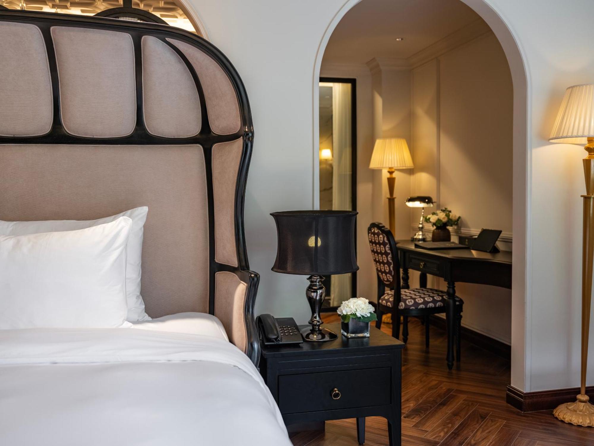 Grand Hotel Du Lac Ανόι Εξωτερικό φωτογραφία A bedroom at the hotel