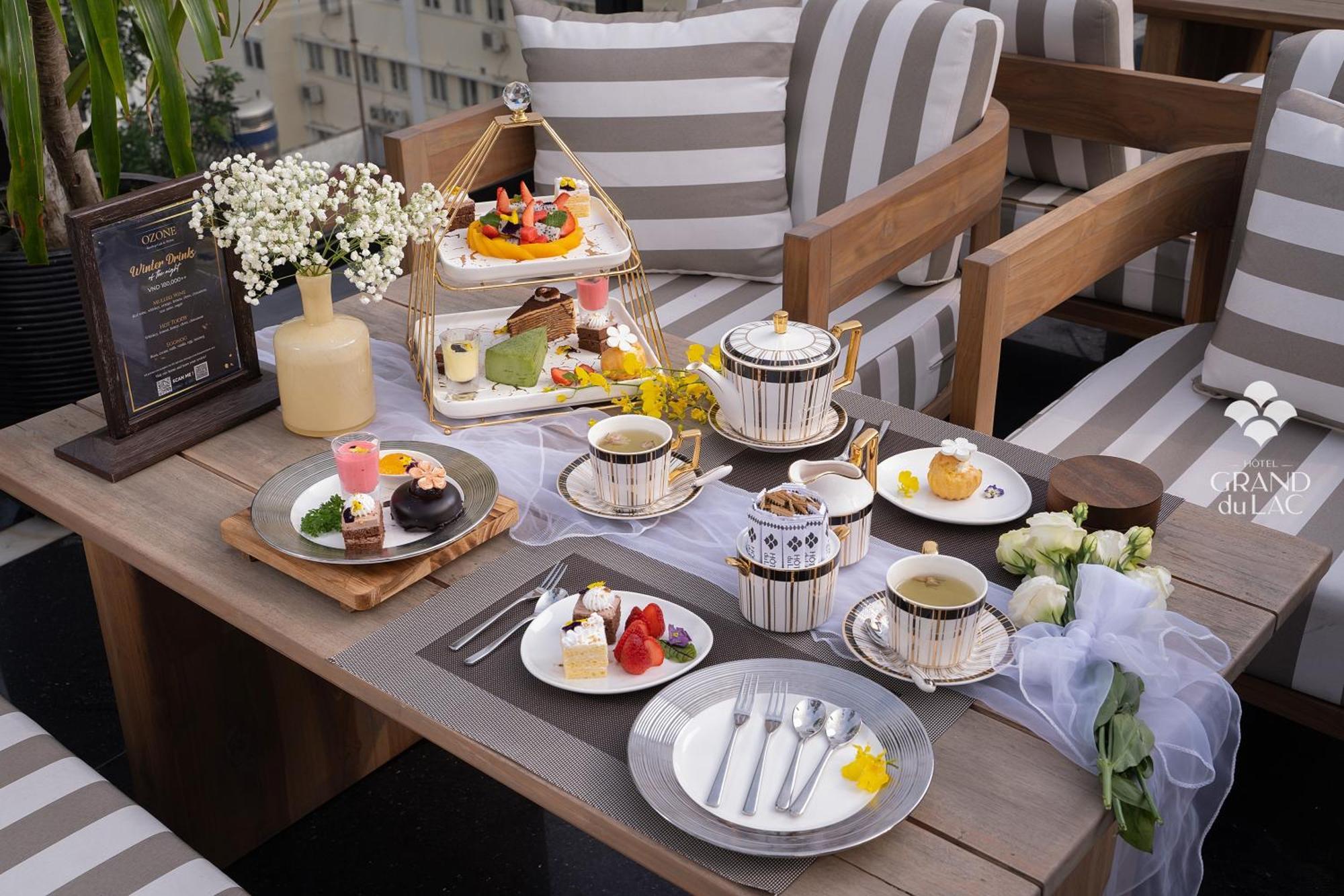 Grand Hotel Du Lac Ανόι Εξωτερικό φωτογραφία Afternoon tea